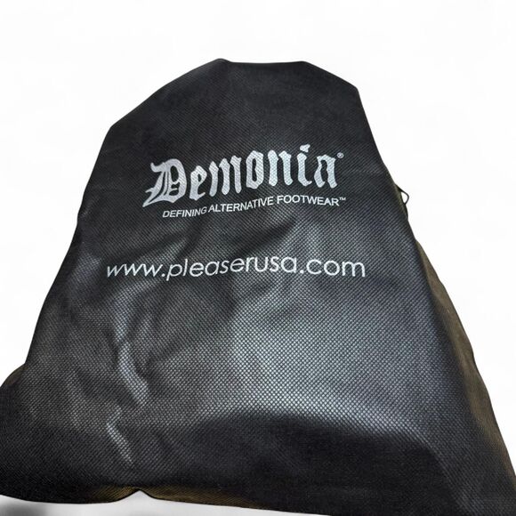 Women's Demonia 6 Black Platform Sandals Studded NEW Goth Alternative - Picture 7 of 8